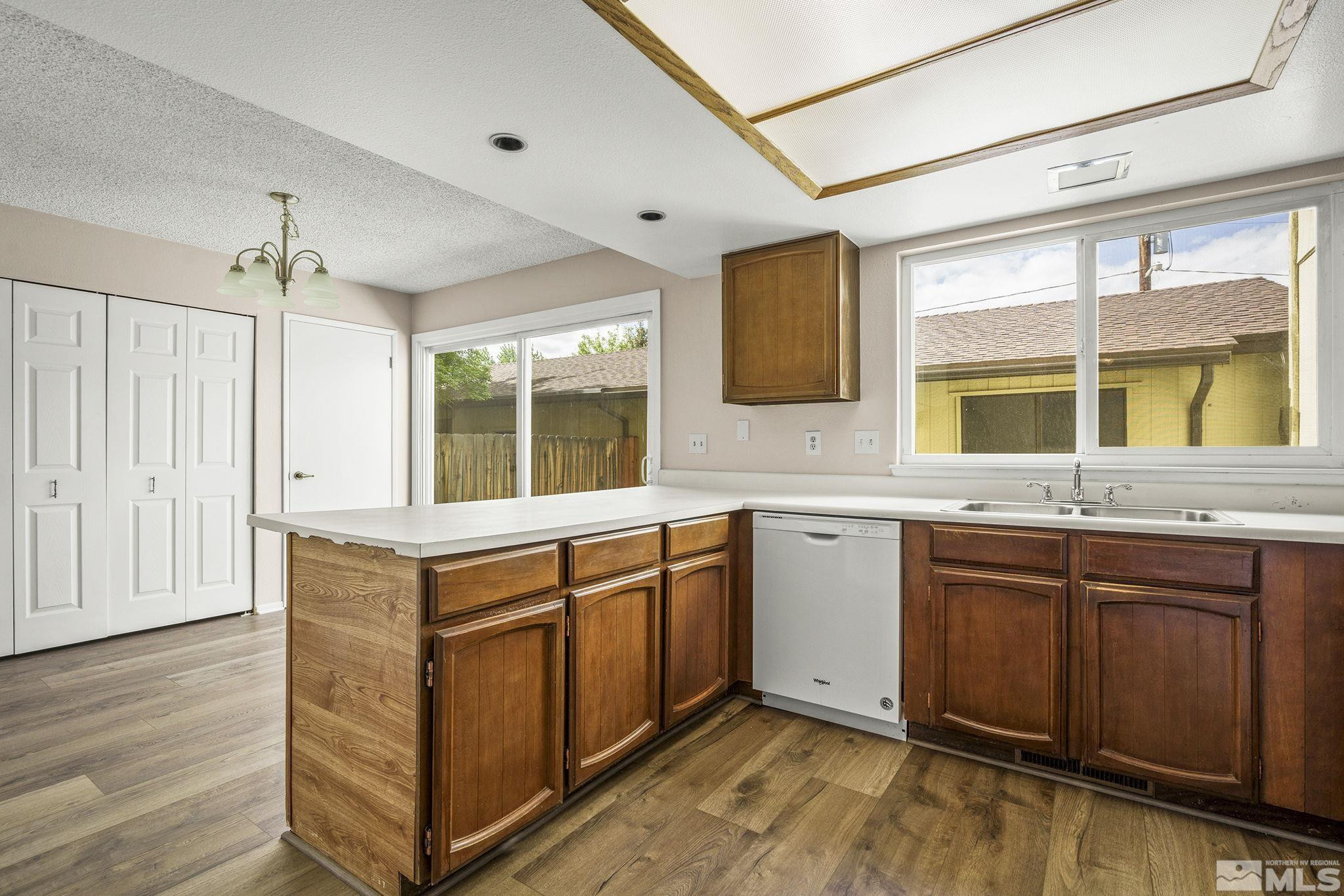 1535 Foster Drive Reno, NV 89509 - Photo 8 of 29 Photo 8