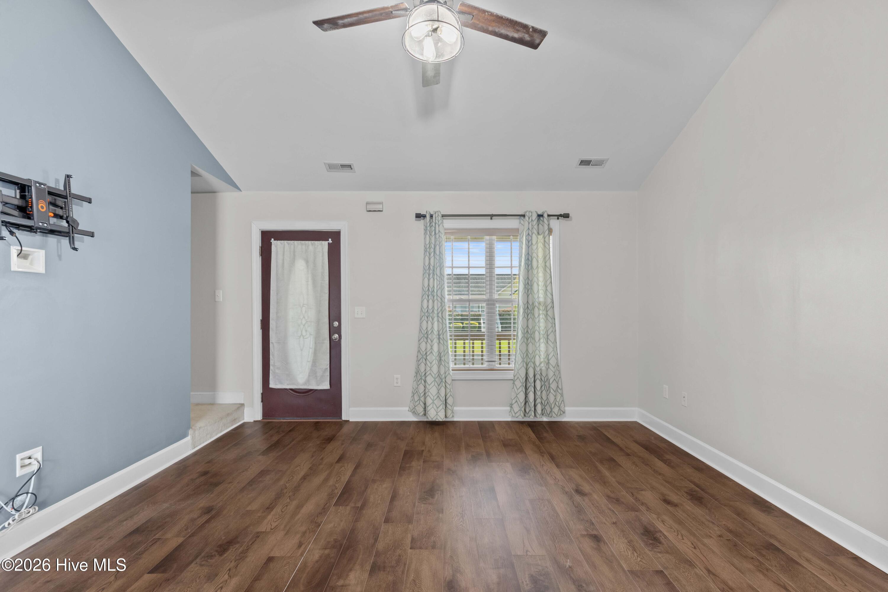 304 Pine Ridge Lane Holly Ridge, NC 28445 - Photo 6 of 28 Gallery Image 6