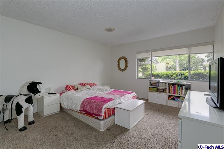 2780 Thorndike Road Pasadena, CA 91107 - Photo 17 of 26 Additional Photo