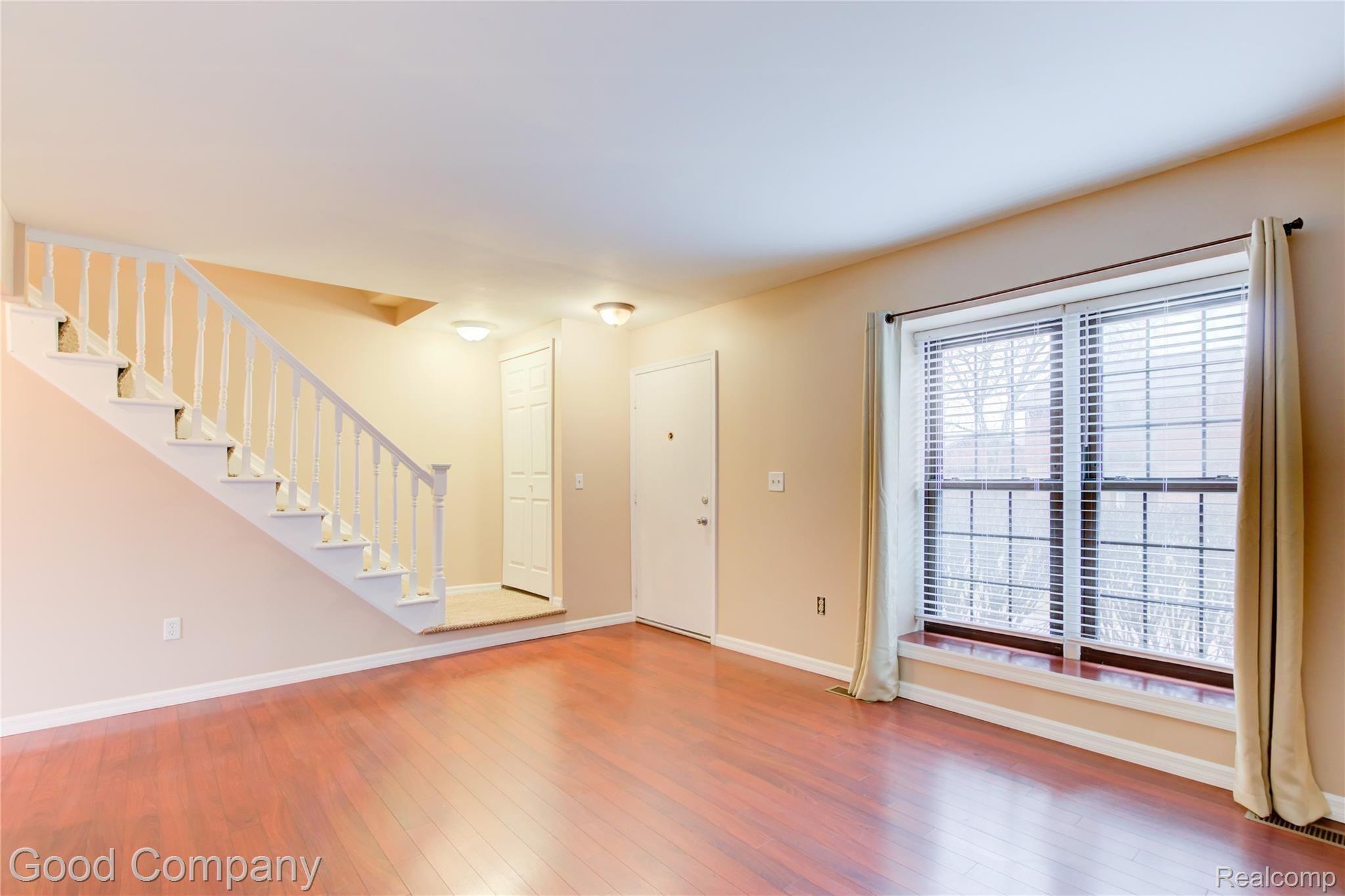 24837 Greenhill Road Warren, MI 48091 - Photo 3 of 40 24837 Greenhill Rd.-03