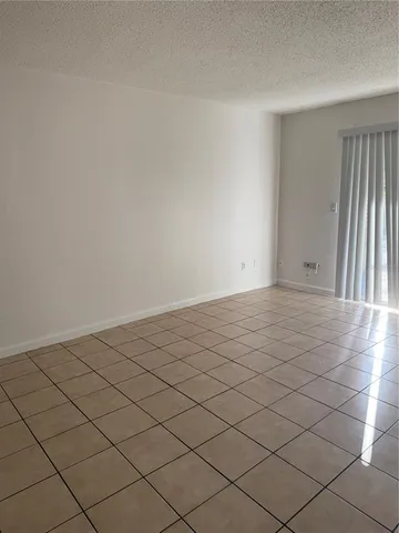 $1,900 | 7210 North Manhattan Avenue, Unit 2613, Tampa, FL 33614
