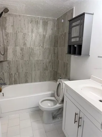 $2,000 | 7210 North Manhattan Avenue, Unit 2613, Tampa, FL 33614