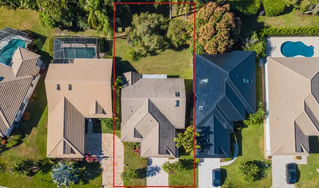 $369,500 | 438 Southwest Jefferson Circle, Port St. Lucie, FL 34986