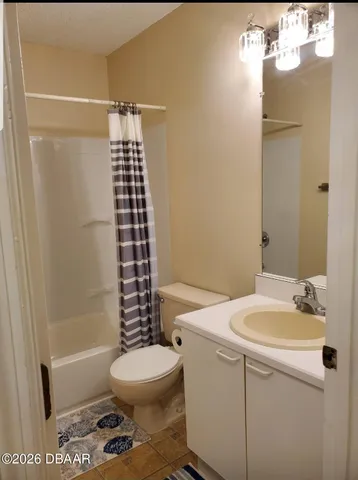 $850 | 101 Bent Tree Drive, Unit 24, Daytona Beach, FL 32114