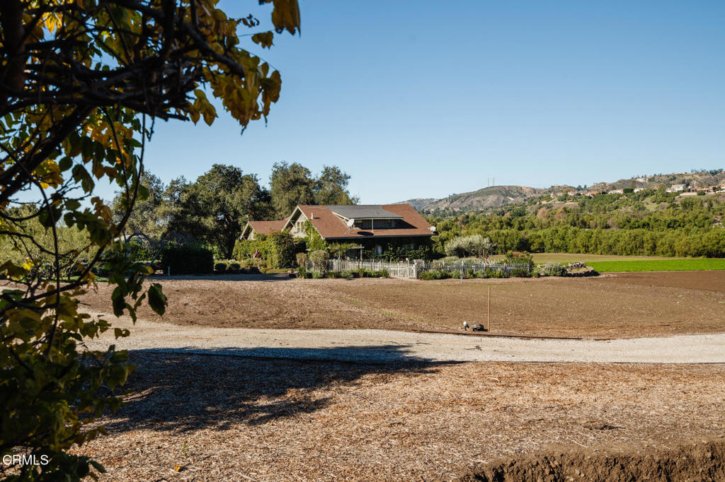 11666 Santa Rosa Road Camarillo, CA 93012 - Photo 37 of 44