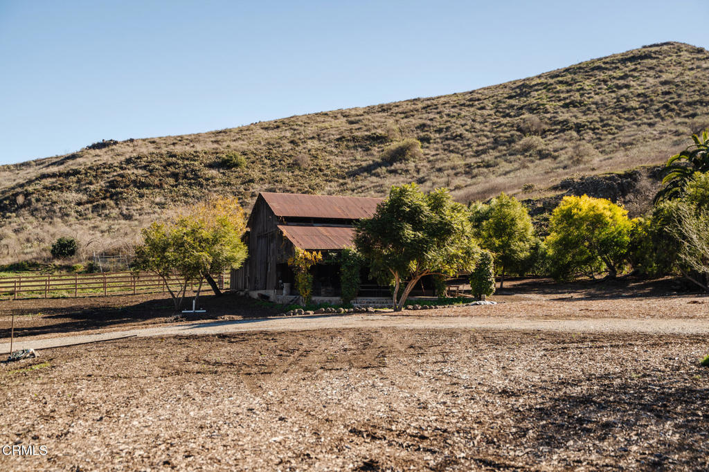 11666 Santa Rosa Road Camarillo, CA 93012 - Photo 9 of 44