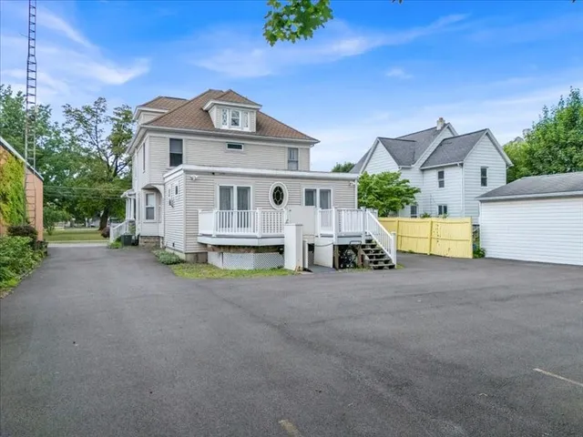 $650 | 217 Jefferson Avenue, Unit 3, Endicott, NY 13760