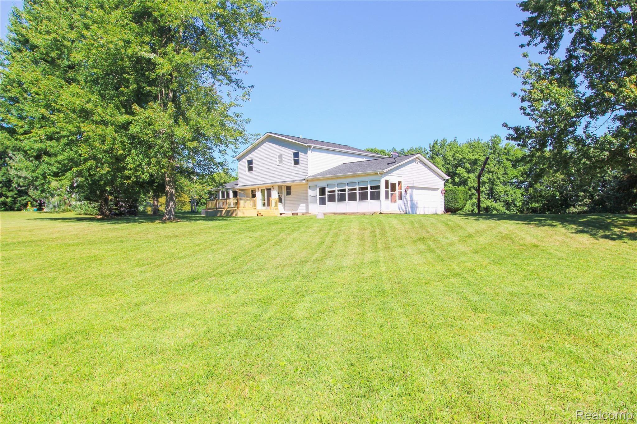 9032 East Bristol Road Davison, MI 48423 - Photo 49 of 62 Rear.jpg