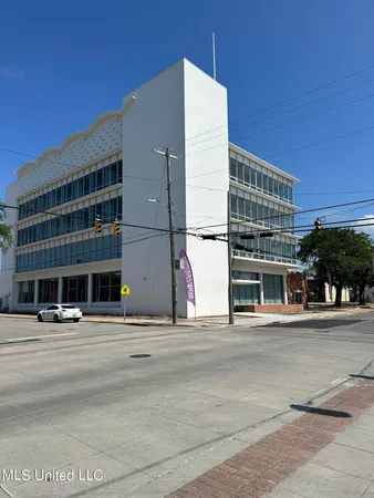 $1,550 | 3207 Magnolia Street, Unit 302, Pascagoula, MS 39567