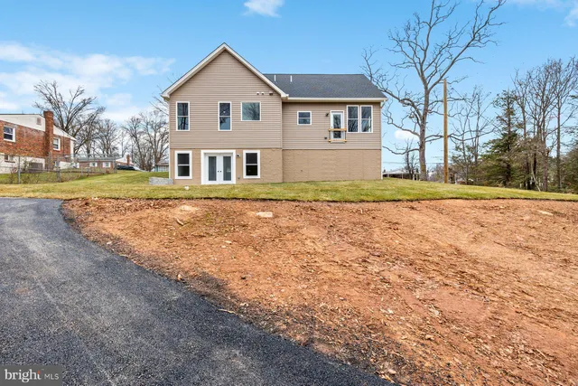 $599,000 | 6003 Shepherd Lane, Lanham, MD 20706