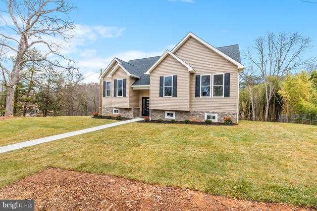 $599,000 | 6003 Shepherd Lane, Lanham, MD 20706