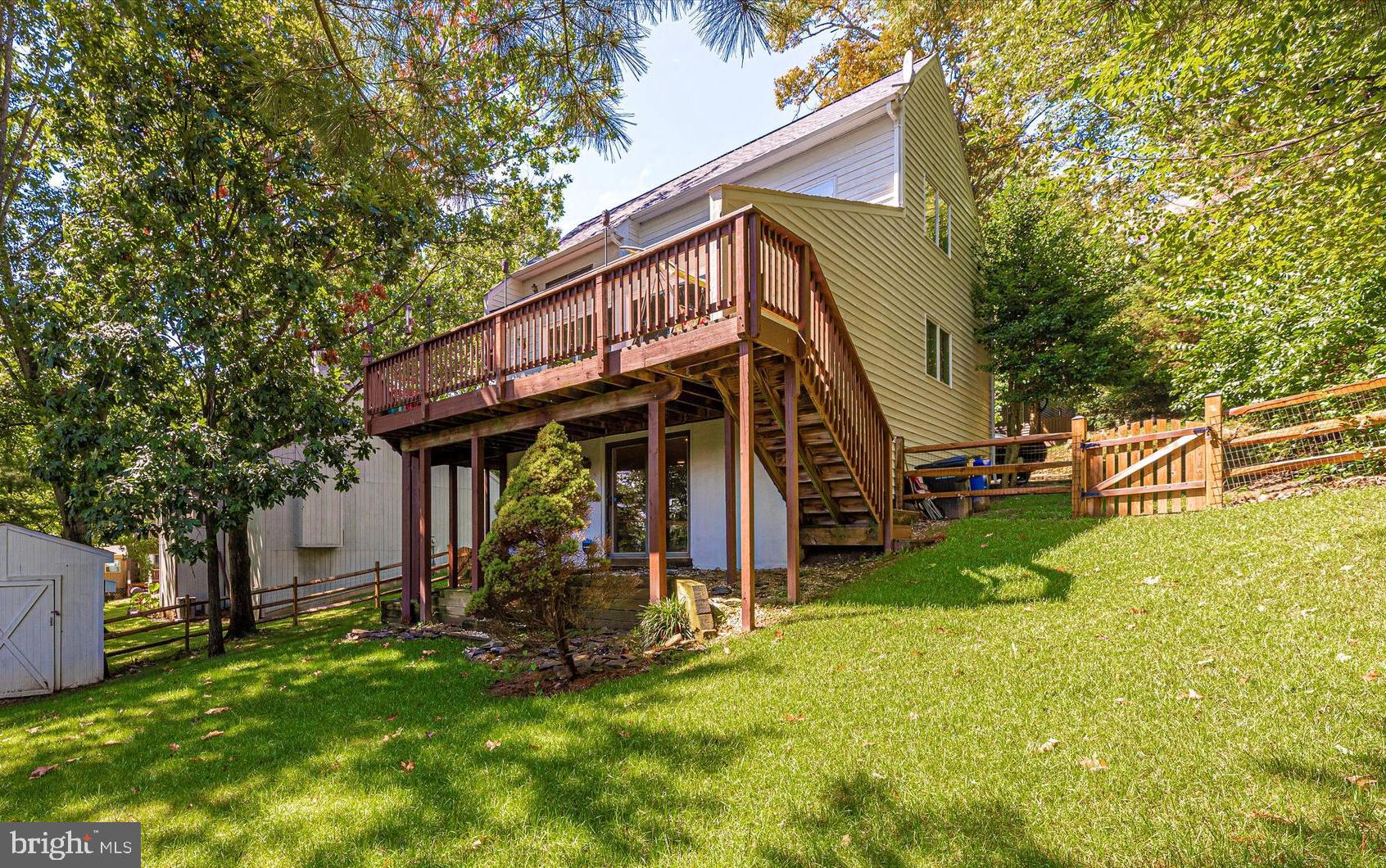 7172 Masters Road New Market, MD 21774 - Photo 34 of 43 Deck has Stairs to Rear Yard!