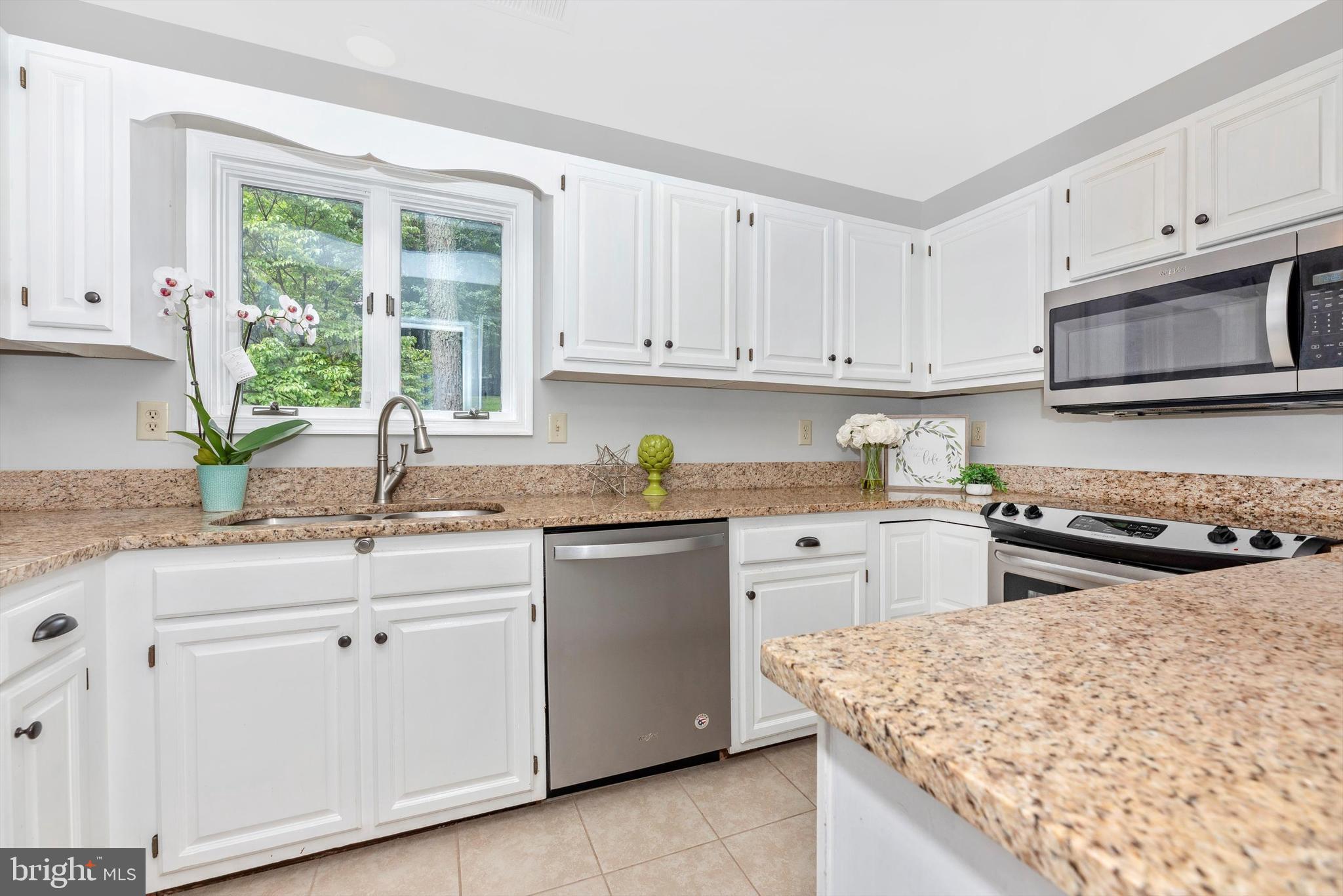 7172 Masters Road New Market, MD 21774 - Photo 9 of 43 Kitchen is Updated and Bright