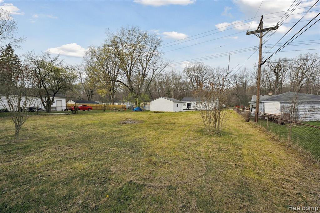 22035 Bohn Road Belleville, MI 48111 - Photo 24 of 26