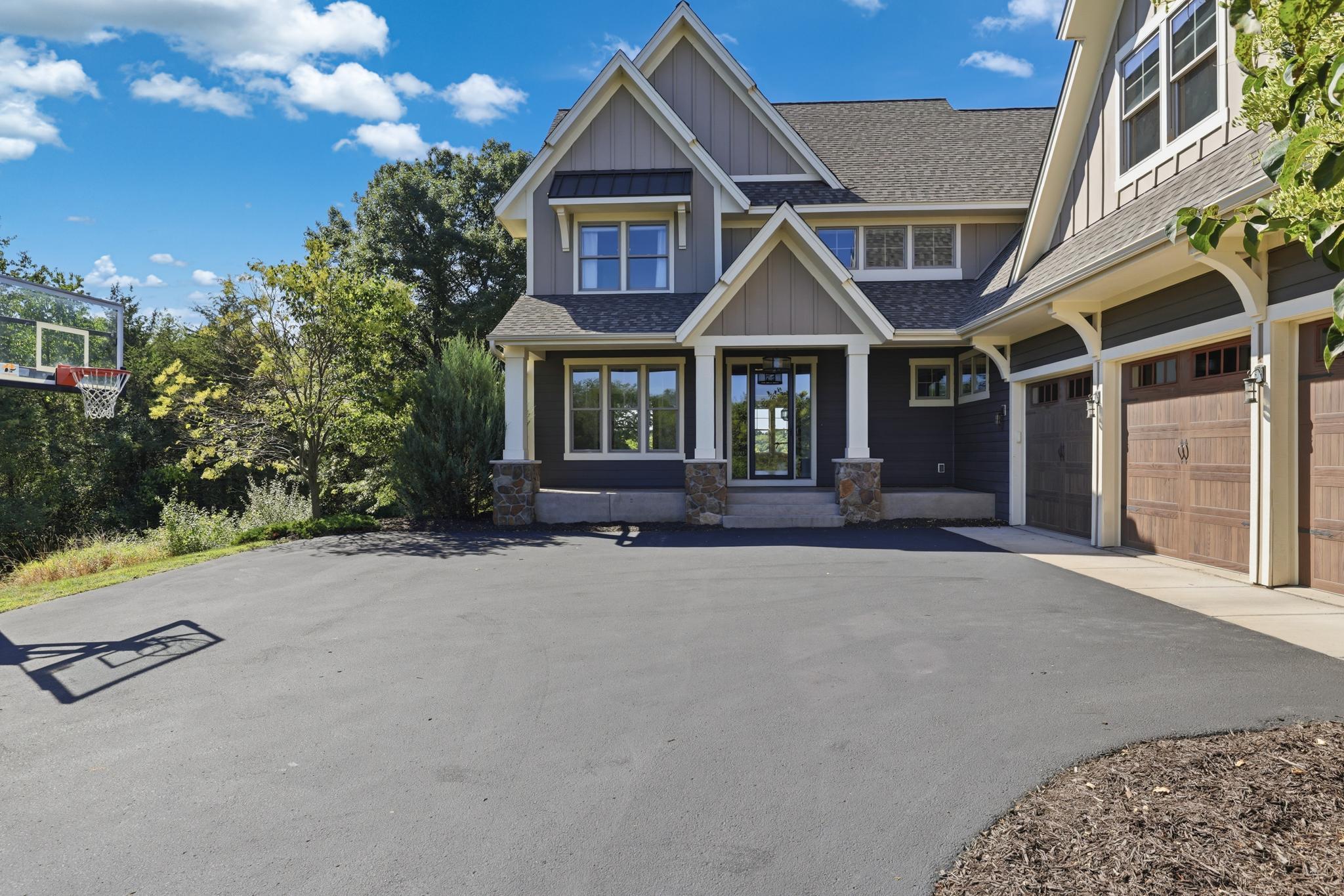 332 Lindsay Road Hudson, WI 54016 - Photo 2 of 65 Gallery Image 2