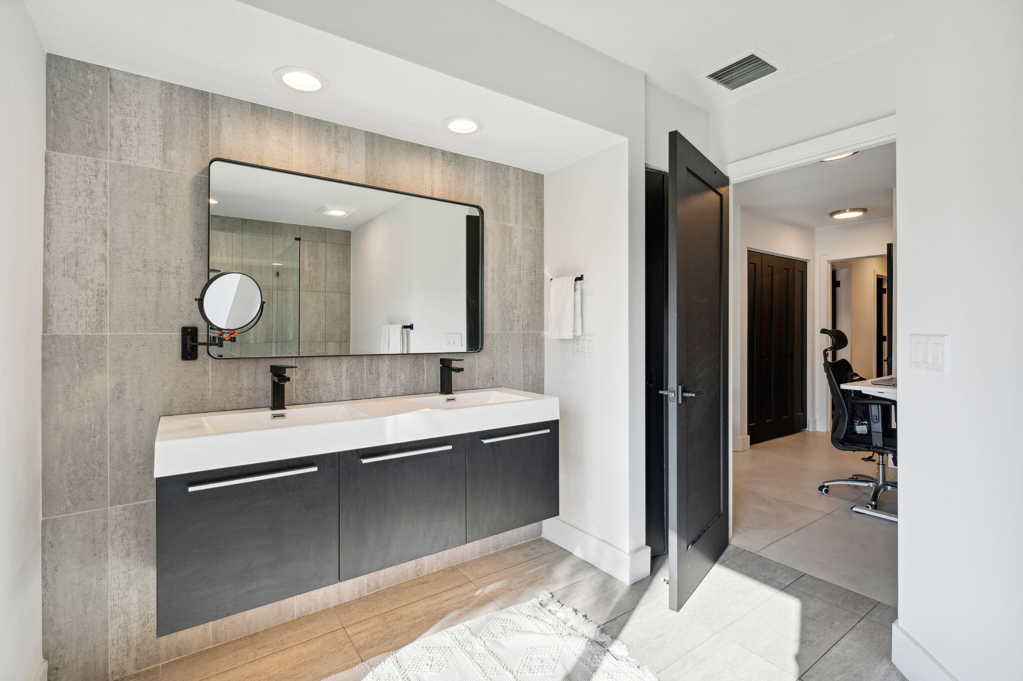 7011 Northwest 3rd Avenue Boca Raton, FL 33487 - Photo 21 of 39 28-web-or-mls-DSC05392