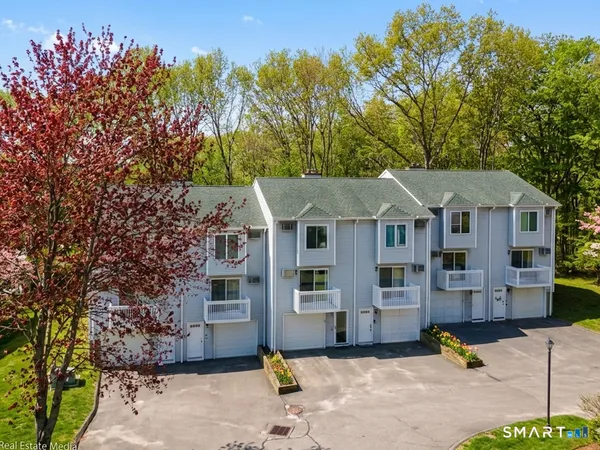 $230,000 | 1001 Old Colony Road, Unit 64, Meriden, CT 06451