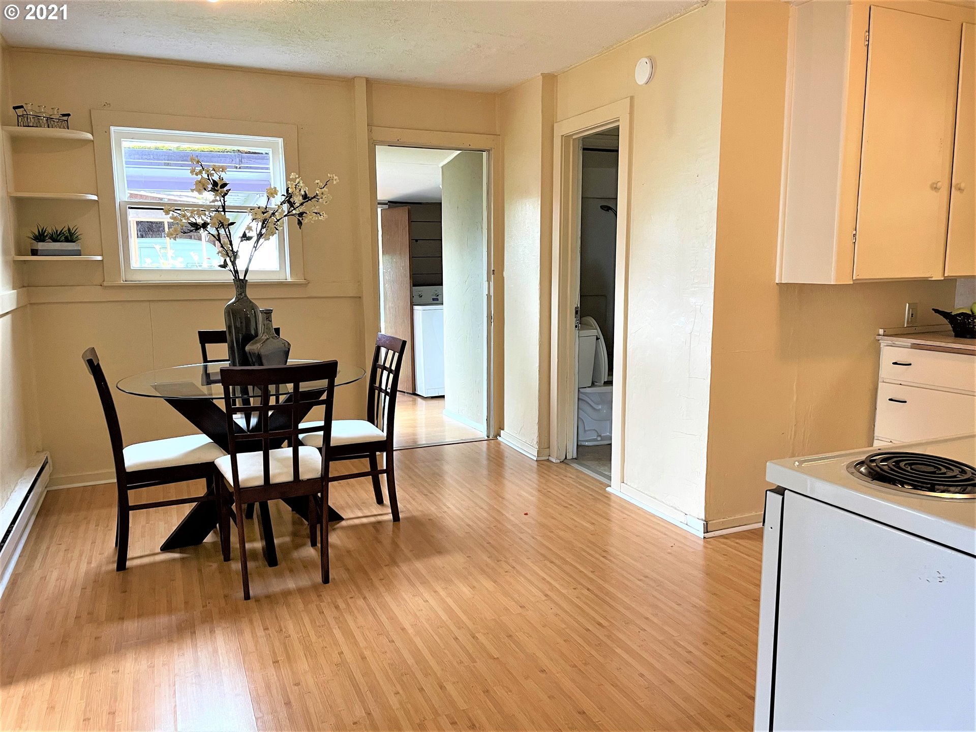 1023 Water Street Springfield, OR 97477 - Photo 8 of 17