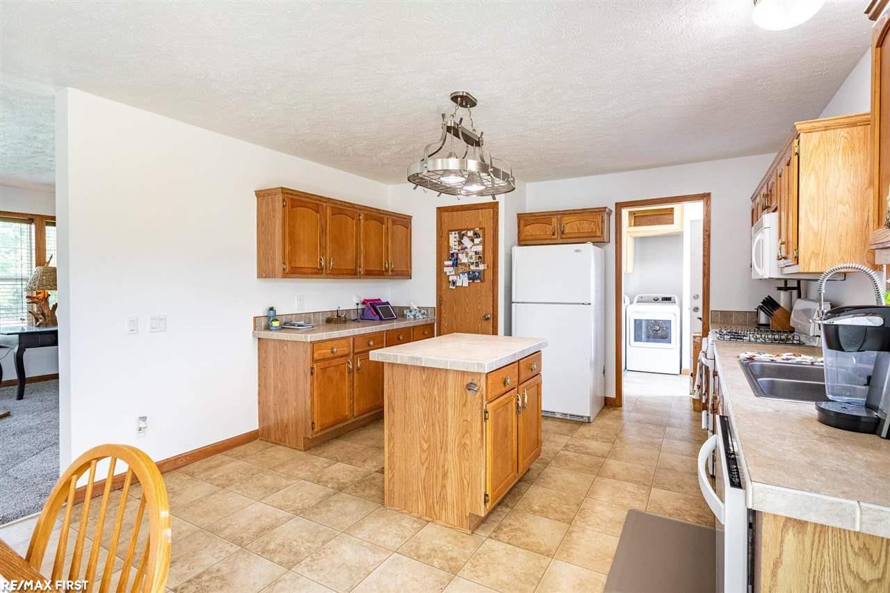 8537 Sparling Road Goodells, MI 48027 - Photo 8 of 27