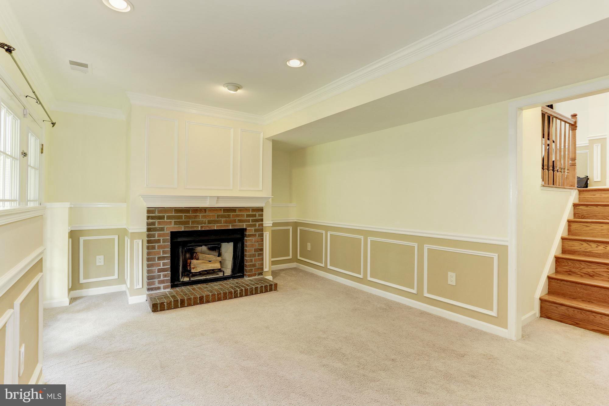 9110 Old Palmer Road Fort Washington, MD 20744 - Photo 25 of 30 Family Room w/wood burning fire place