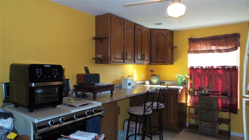 175 Francis Road Pittsburgh, PA 15239 - Photo 4 of 25 Gallery Image 4