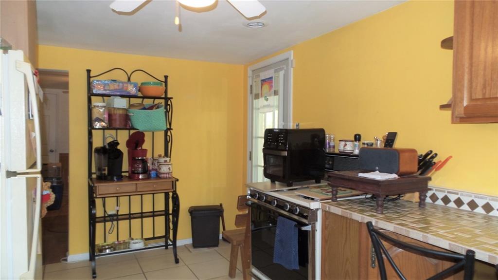 175 Francis Road Pittsburgh, PA 15239 - Photo 6 of 25 Gallery Image 6
