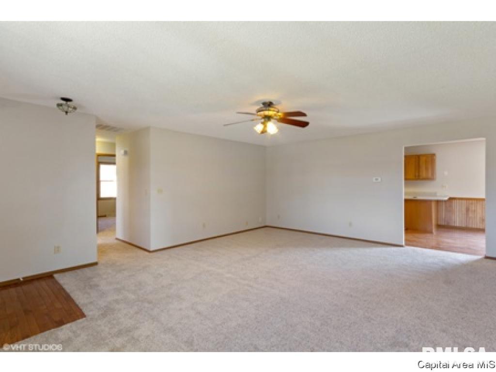 4604 Lily Lane Springfield, IL 62703 - Photo 4 of 24 Gallery Image 4