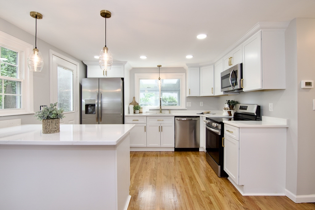 4 Berger Road Vernon, CT 06066 - Photo 5 of 42