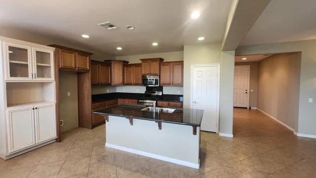 $750,000 | 73796 Van Gogh Drive, Palm Desert, CA 92211