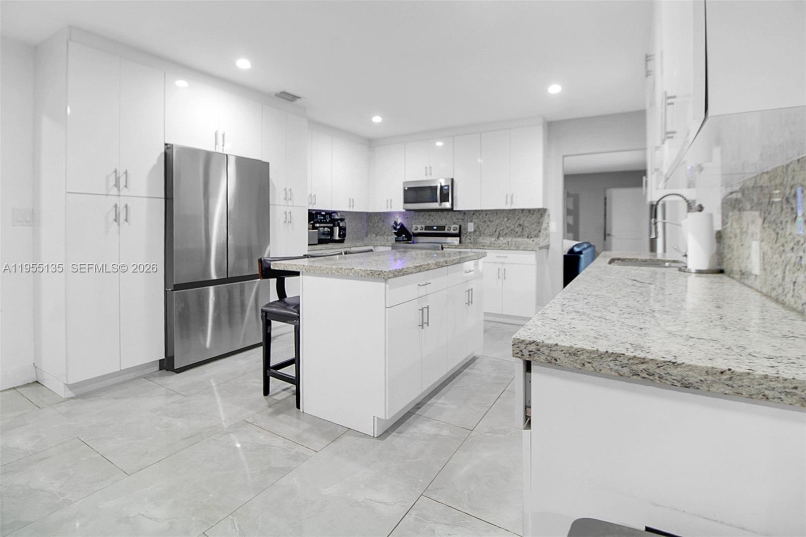 18280 Southwest 202nd Street Miami, FL 33187 - Photo 20 of 76