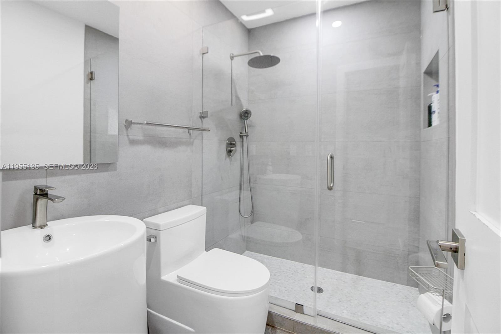 18280 Southwest 202nd Street Miami, FL 33187 - Photo 25 of 76