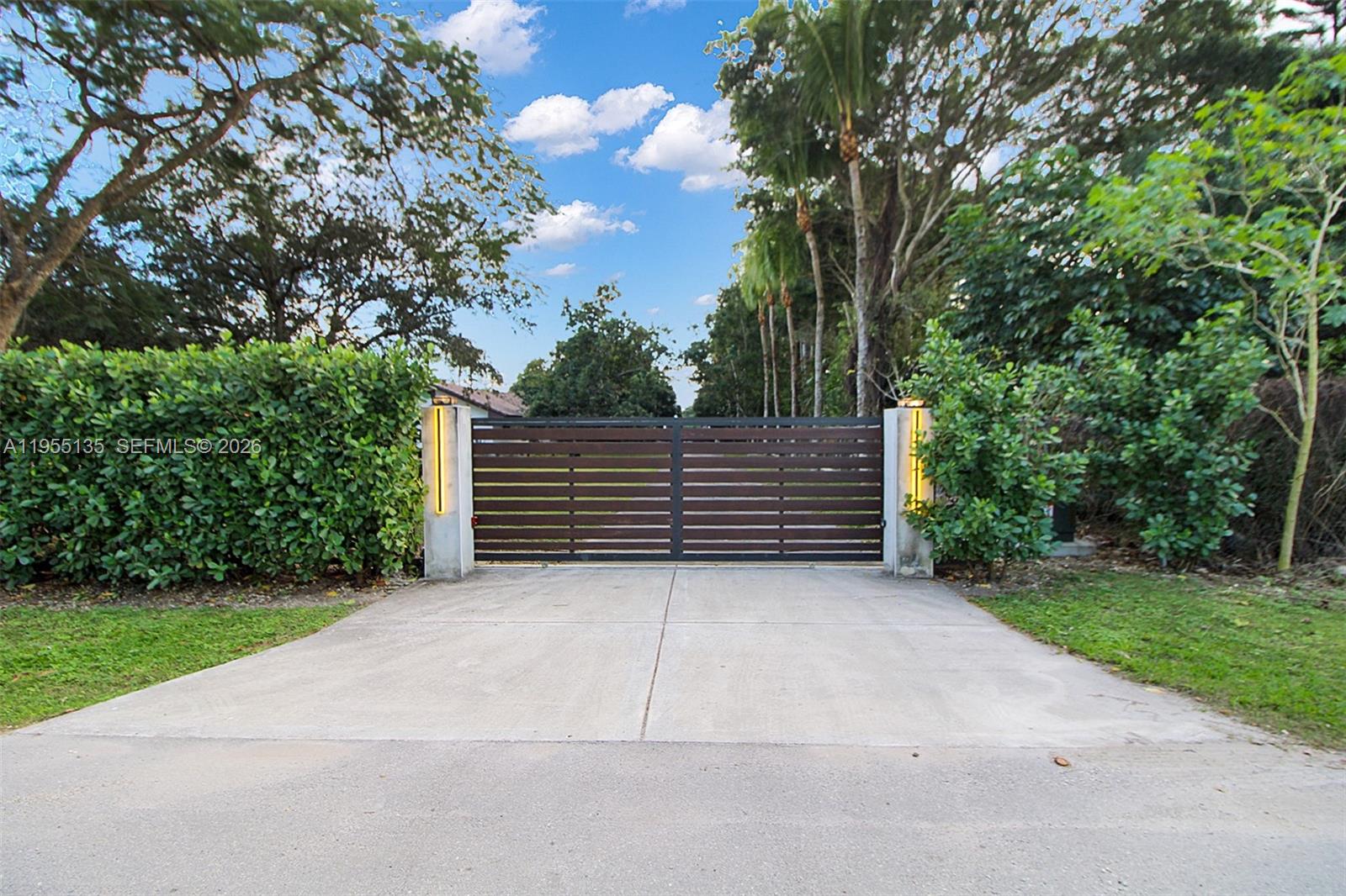 18280 Southwest 202nd Street Miami, FL 33187 - Photo 50 of 76 Water house entrance