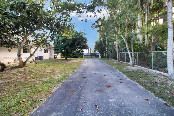 $1,340,000 | 18280 Southwest 202nd Street, Miami, FL 33187