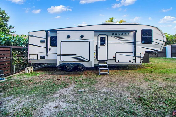 $1,340,000 | 18280 Southwest 202nd Street, Miami, FL 33187