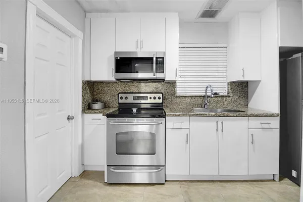 $1,340,000 | 18280 Southwest 202nd Street, Miami, FL 33187