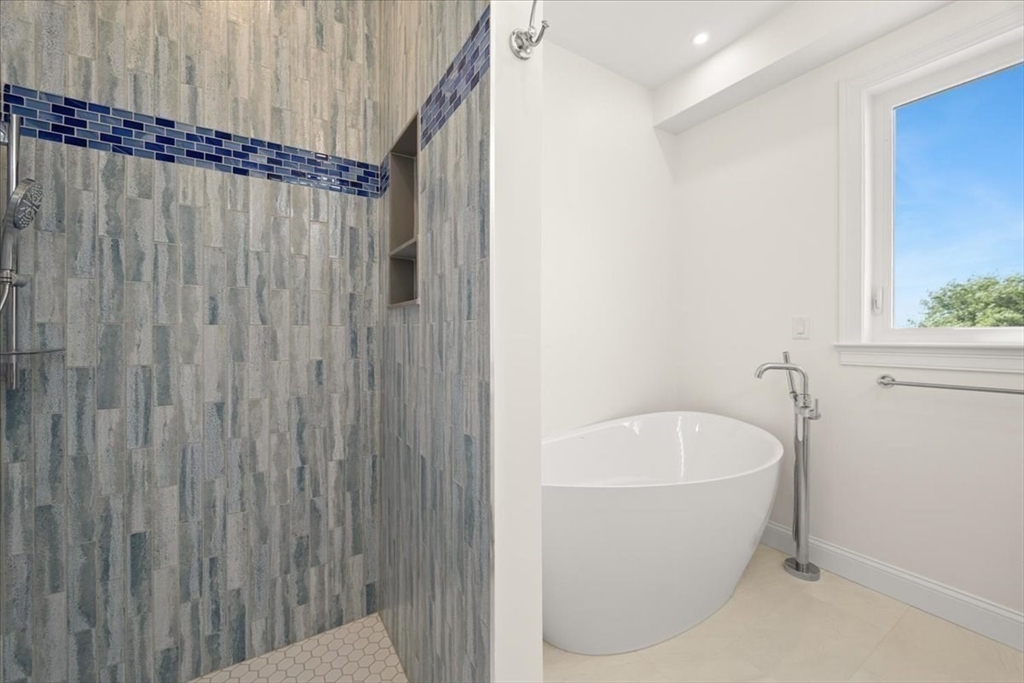 84 Post Island Road Quincy, MA 02169 - Photo 25 of 41