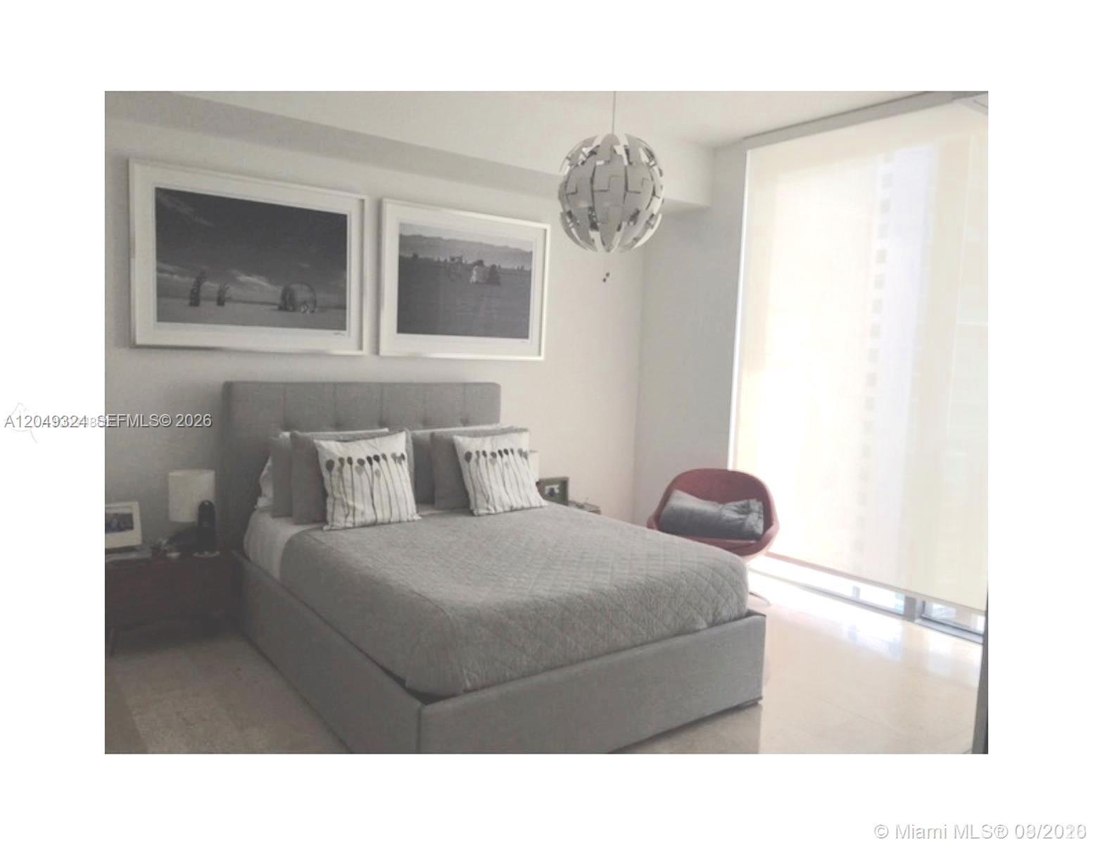 68 Southeast 6th Street, Unit 2007 Miami, FL 33131 - Photo 5 of 7