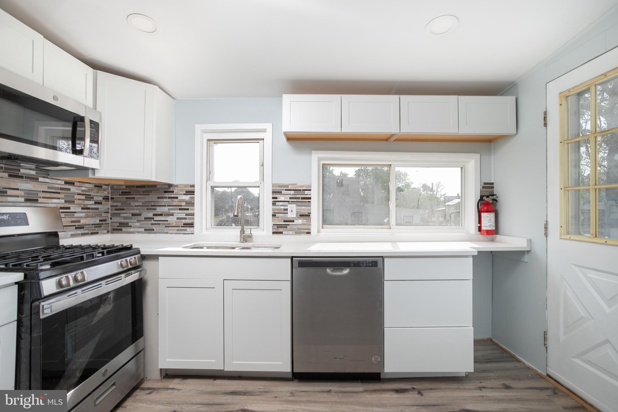 916 Walnut Street Burlington, NJ 08016 - Photo 12 of 30