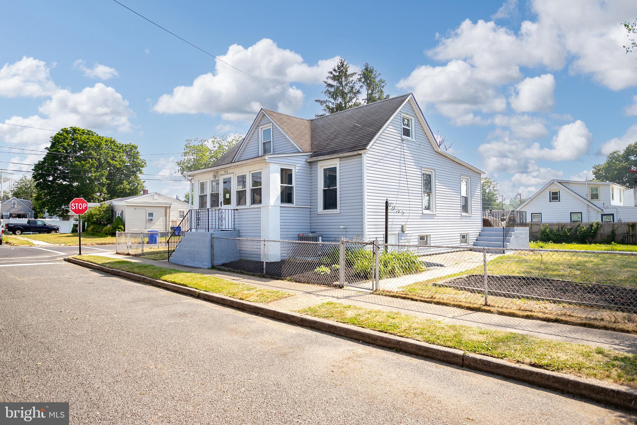 916 Walnut Street Burlington, NJ 08016 - Photo 3 of 30