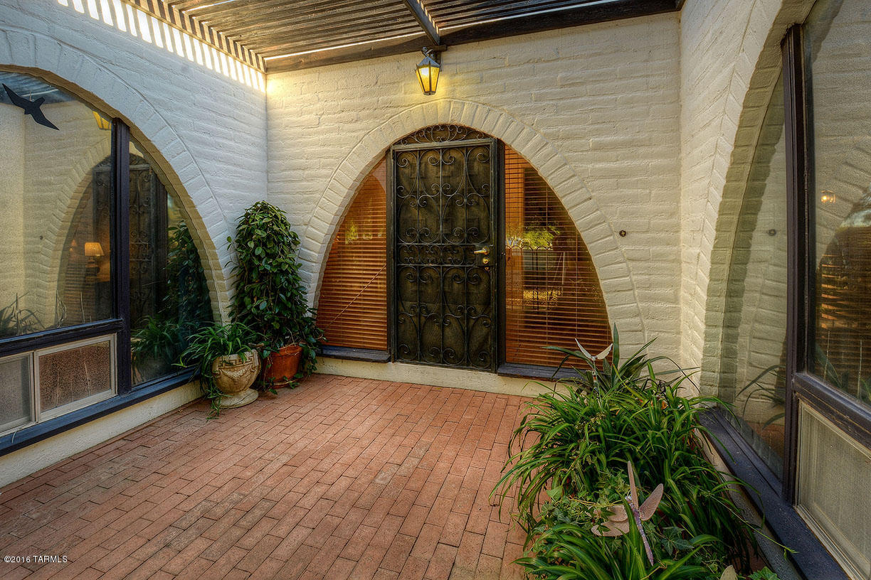 618 West Roller Coaster Road Tucson, AZ 85704 - Photo 4 of 23 Gallery Image 4