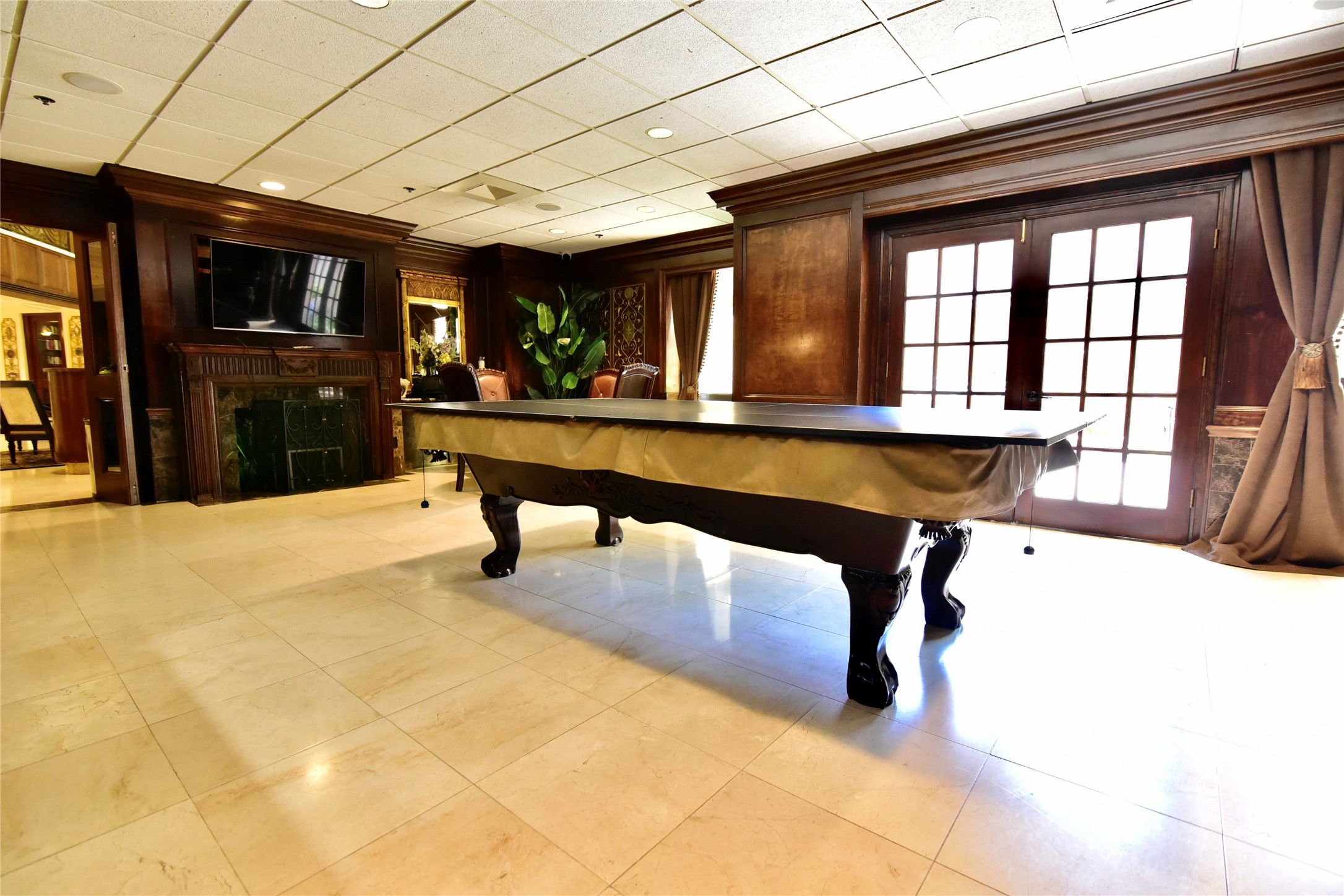 3525 Sage Road, Unit 701 Houston, TX 77056 - Photo 45 of 48 Entertain in style with a versatile game room, with a pool table.
