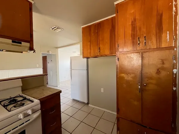 $70,000 | 820 West Adams Street, Falfurrias, TX 78355