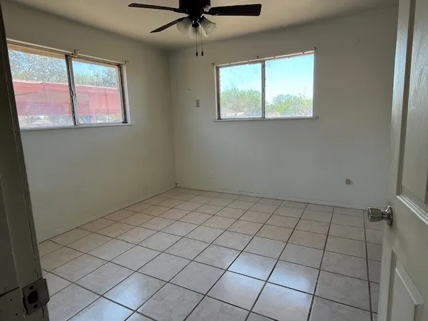 $70,000 | 820 West Adams Street, Falfurrias, TX 78355