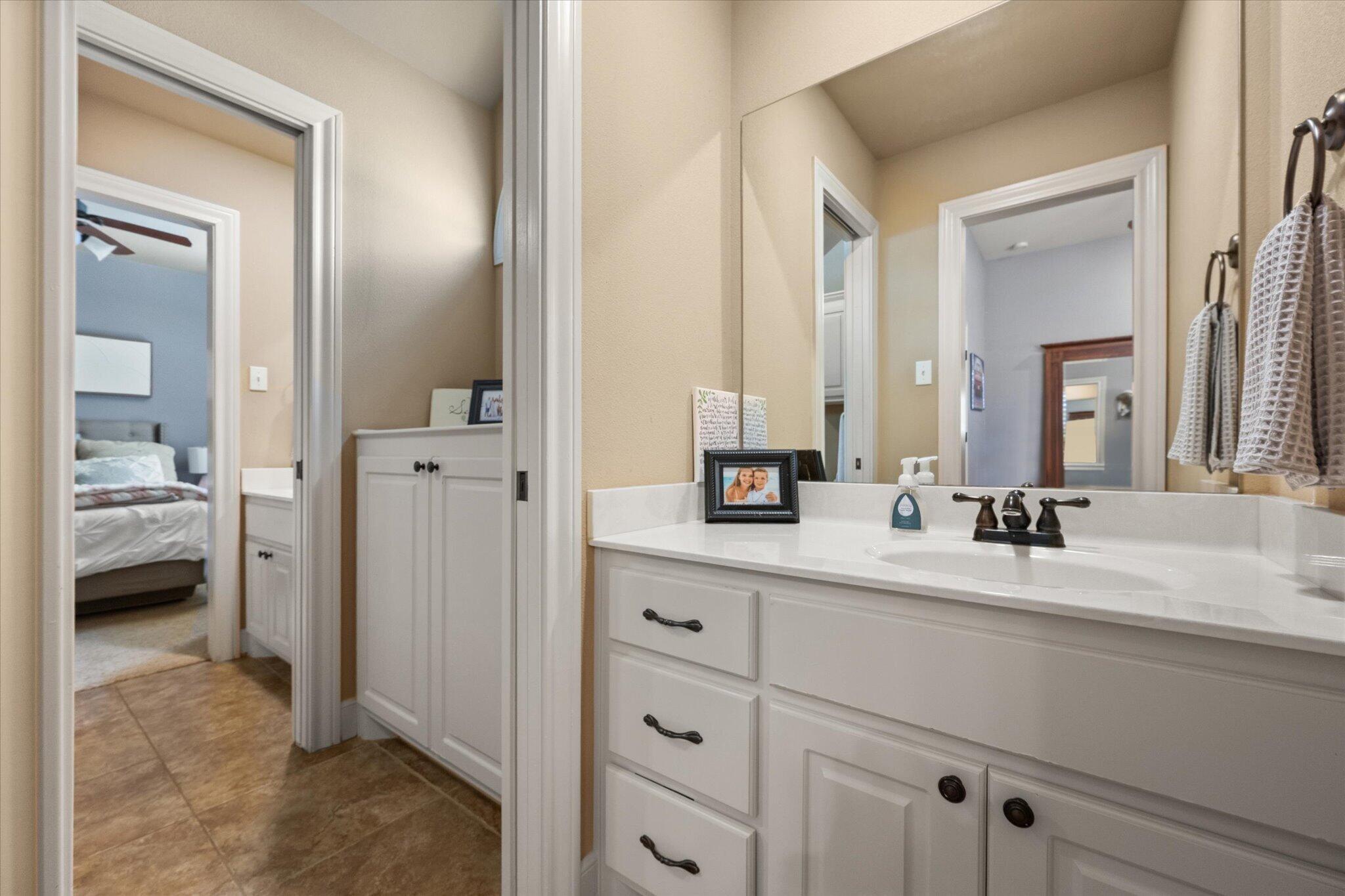 5506 152nd Street Lubbock, TX 79424 - Photo 25 of 64 19-5506 152nd_8023
