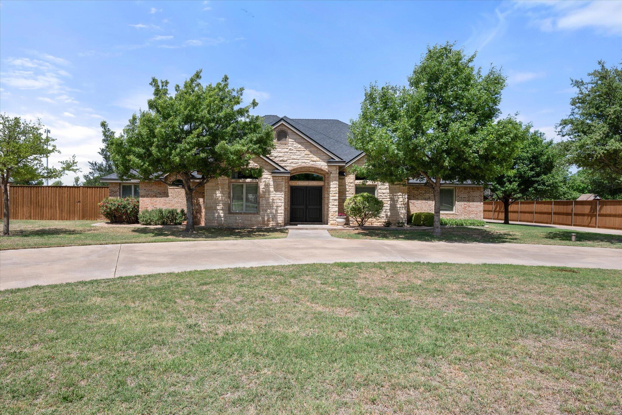 5506 152nd Street Lubbock, TX 79424 - Photo 3 of 64 03-5506 152nd_8373