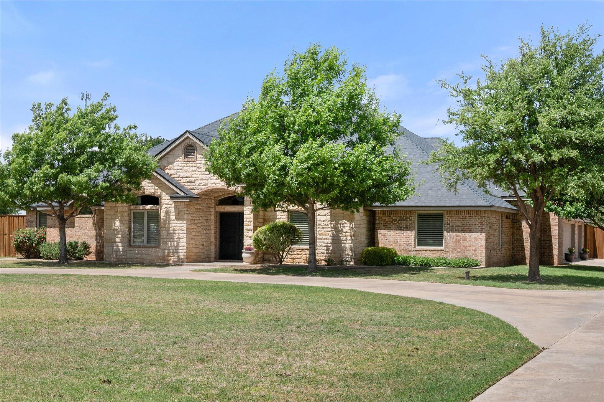 5506 152nd Street Lubbock, TX 79424 - Photo 8 of 64 08-5506 152nd_8348_crop