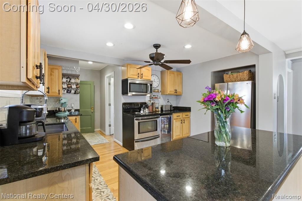 2845 Boldt Street Dearborn, MI 48124 - Photo 10 of 28