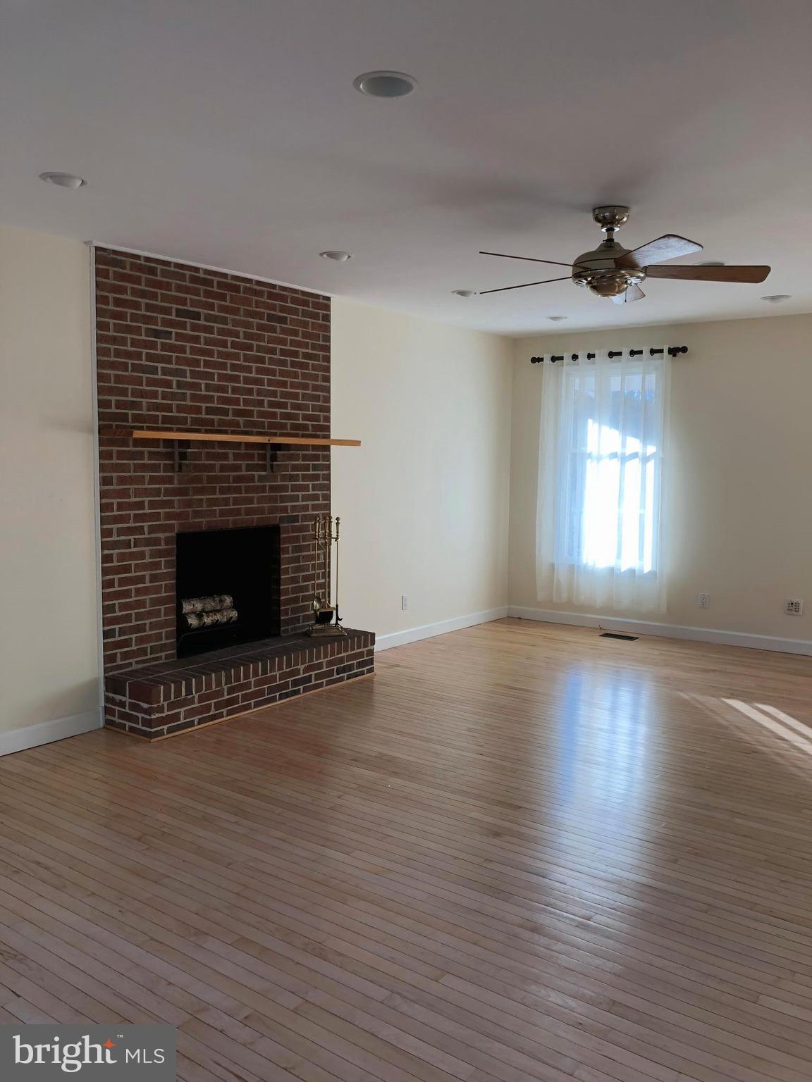 4515 Oak Ridge Drive Street, MD 21154 - Photo 16 of 24 HARDWOOD