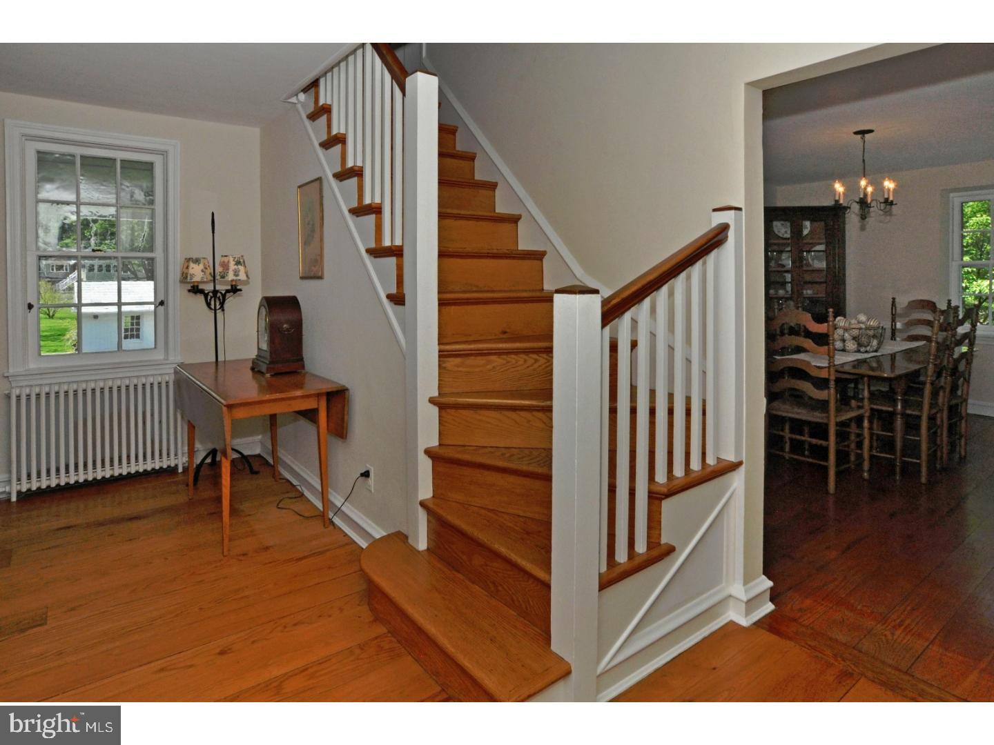 890 Pebble Hill Road Doylestown, PA 18901 - Photo 4 of 25 Foyer