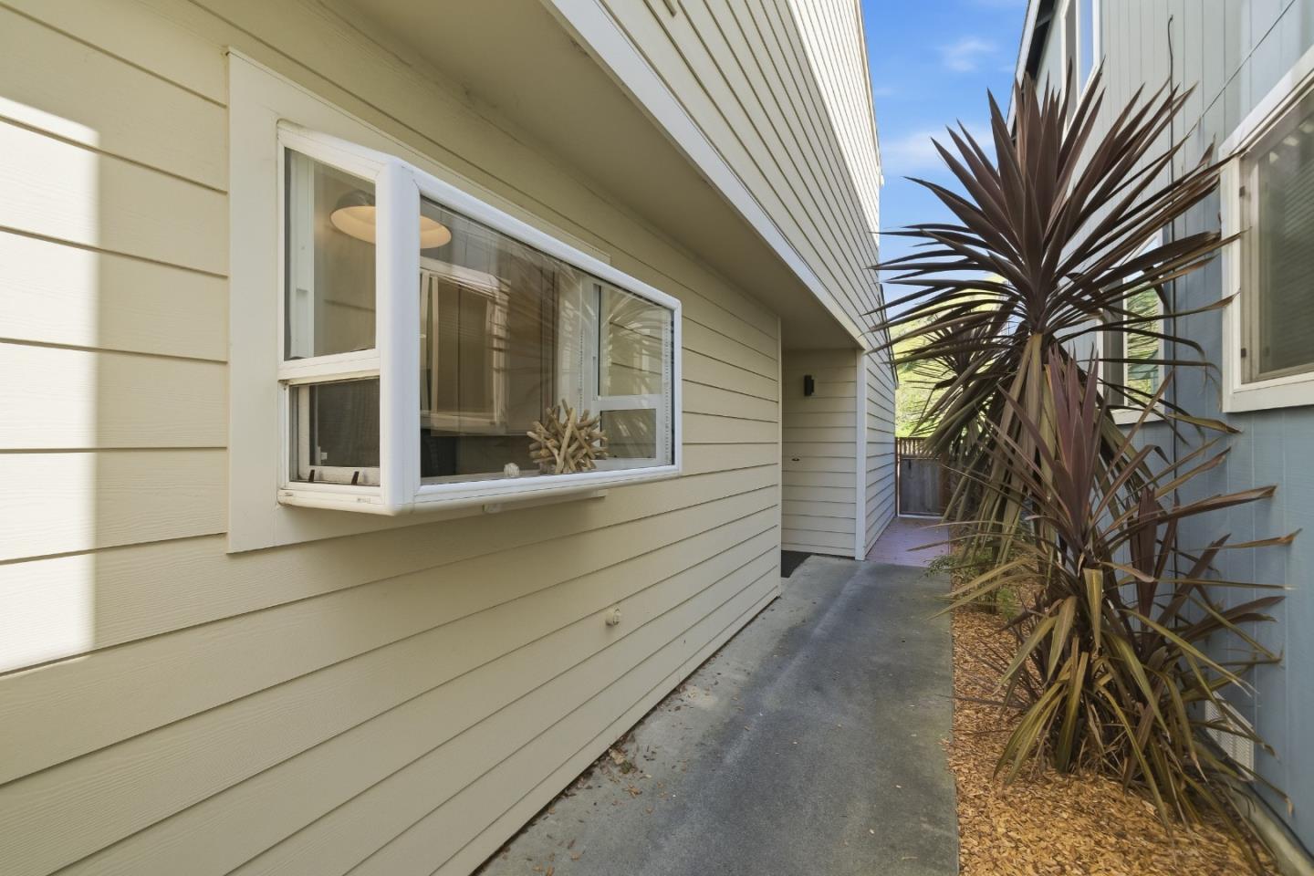 495 Ebken Street Pacifica, CA 94044 - Photo 5 of 52 a view of house with small yard